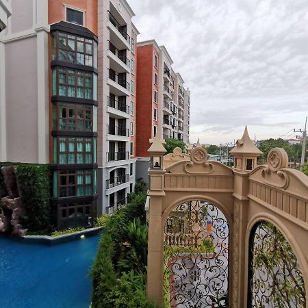 Espana Condo Resort Jomtien Beach Exterior photo