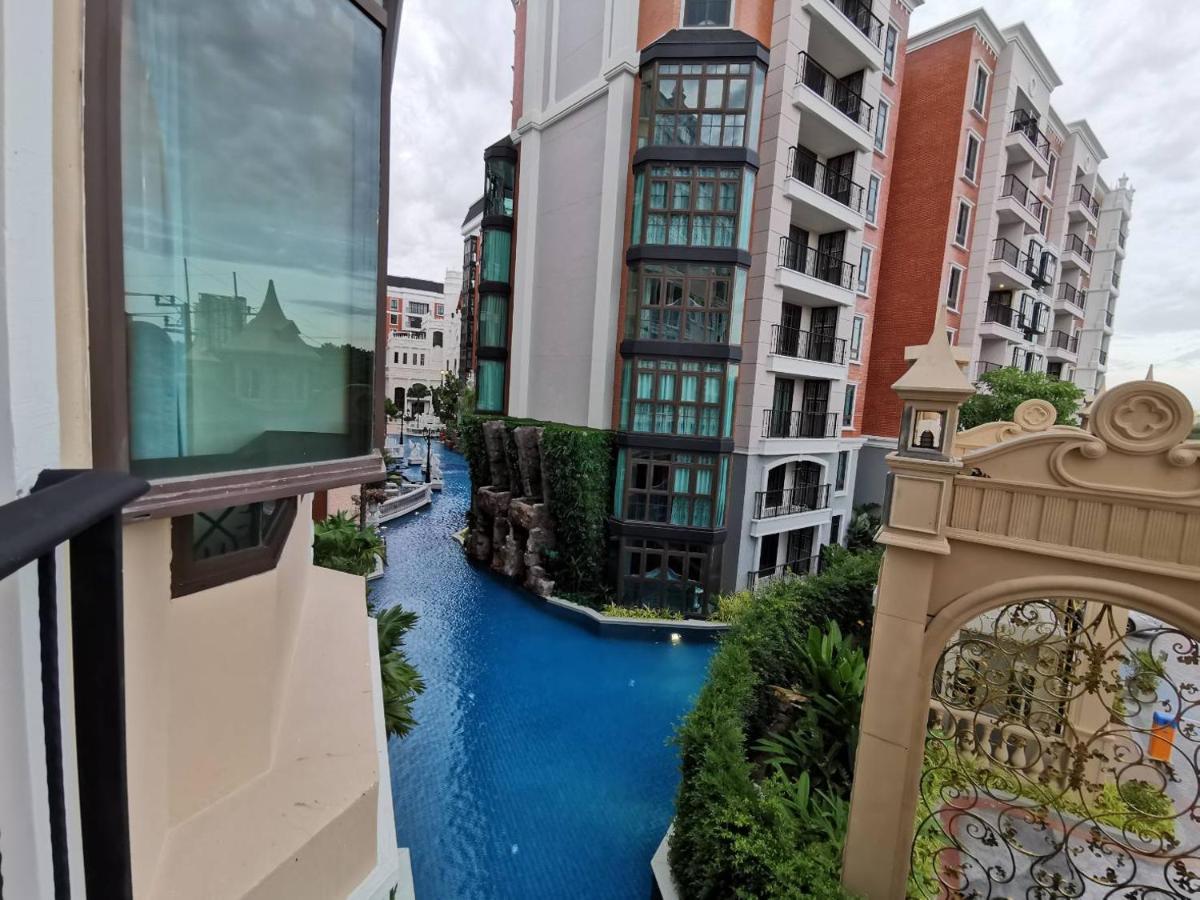 Espana Condo Resort Jomtien Beach Exterior photo