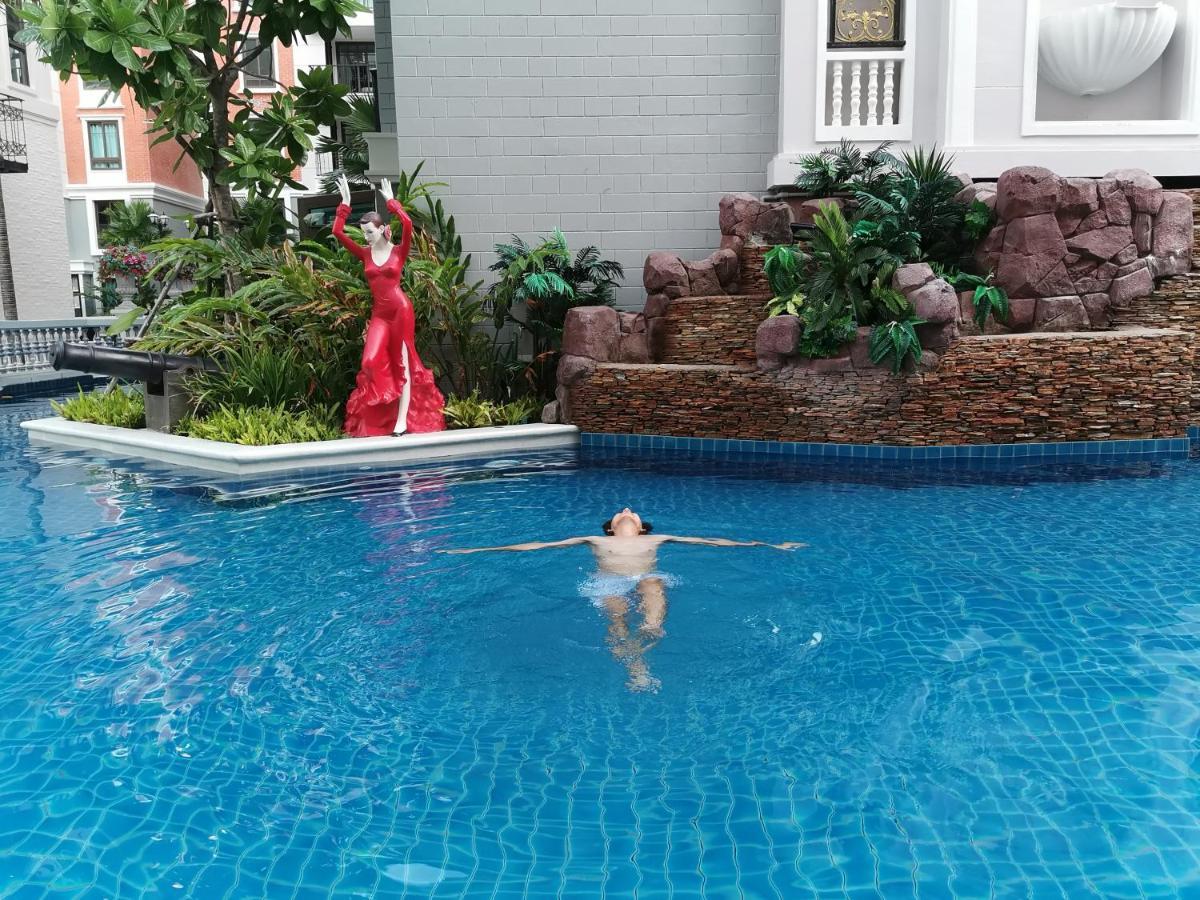 Espana Condo Resort Jomtien Beach Exterior photo